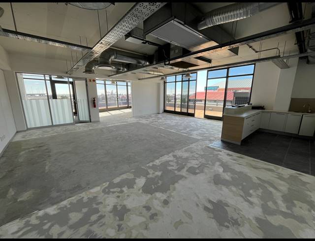 121M² OFFICE TO LET IN WOODSTOCK